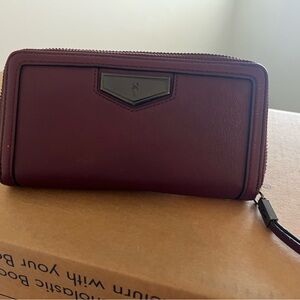 Simply Vera Vera Wang Zinfandel Red Wallet with Zipper